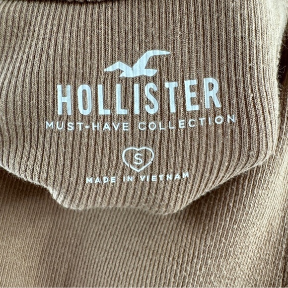 Hollister Ribbed Tan Cropped Tank Top – Size Small - Picture 4 of 7